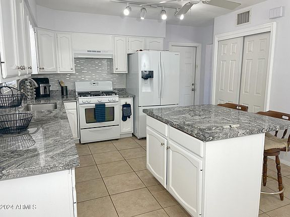 3rd image of 6620 N 16TH Drive