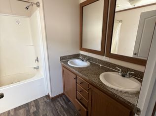 363 Shummard Br, Oxford, MI 48371