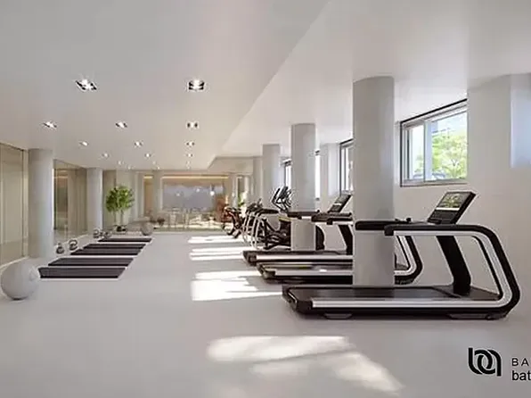 98 Front Street image 12 of 16