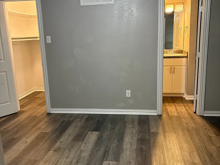 9819 Walnut St #108 — Photo 2