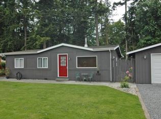 990 Gary Ln, Camano Island, WA 98282