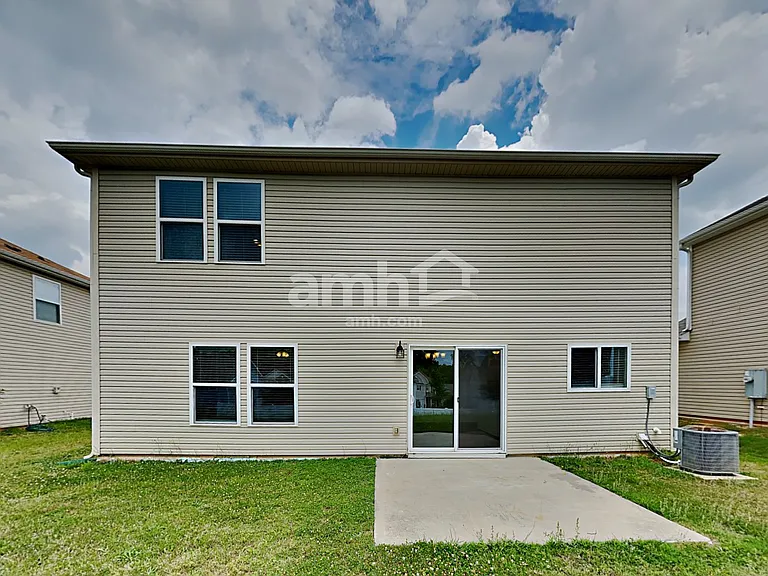 255 Plymouth Dr — Photo 17