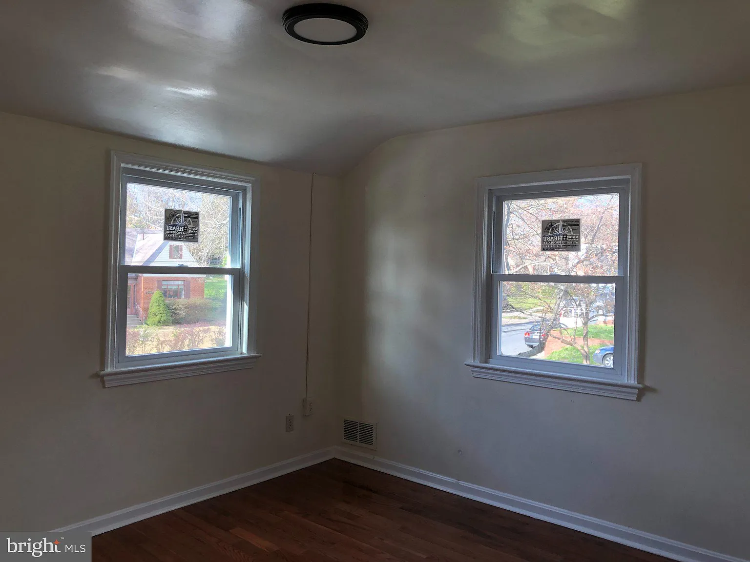 3 bed, 2.5 bath, 1440 sqft, $3,250 — Photo 3