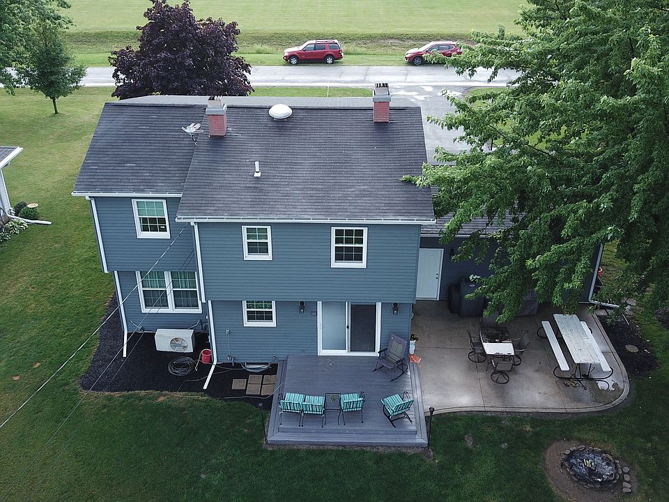 1st image of 334 Hillcrest Dr