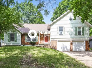 10130 Halsey St, Lenexa, KS 66215