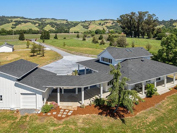 2nd image of 1450 Crane Canyon Road