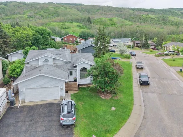 7129 SW 99a St S, Peace River, AB T8S 1B2