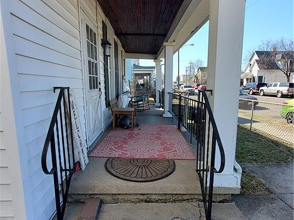5th image of 2626 E 2nd St