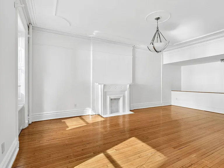109 E 38th St #3A — Photo 9
