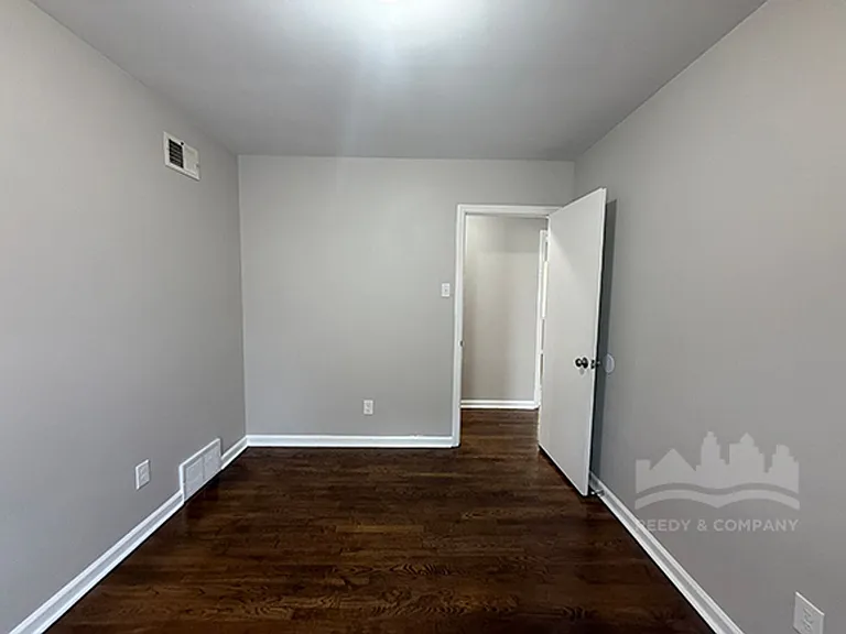 2076 Willow Wood Ave — Photo 10