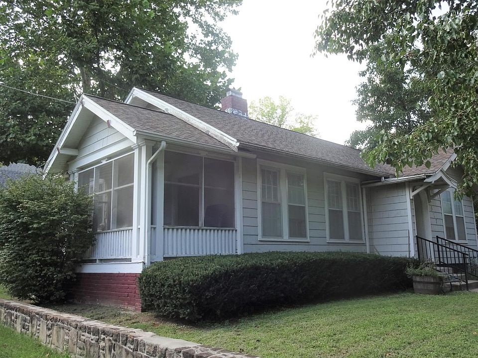 1st image of 517 N Park Blvd
