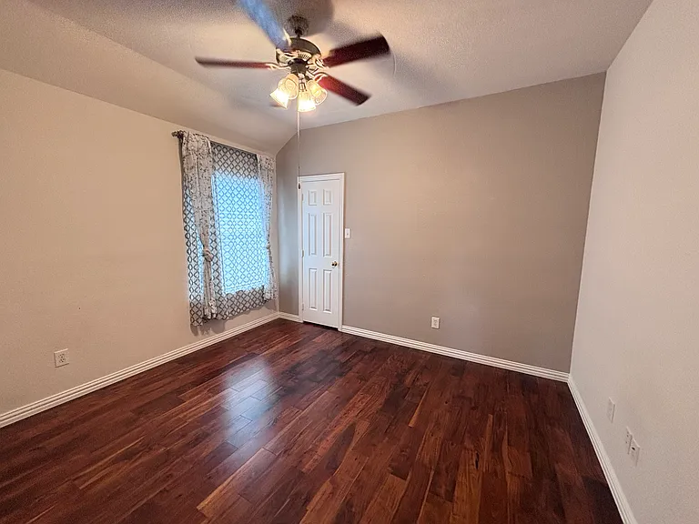 5628 Tribune Way — Photo 8