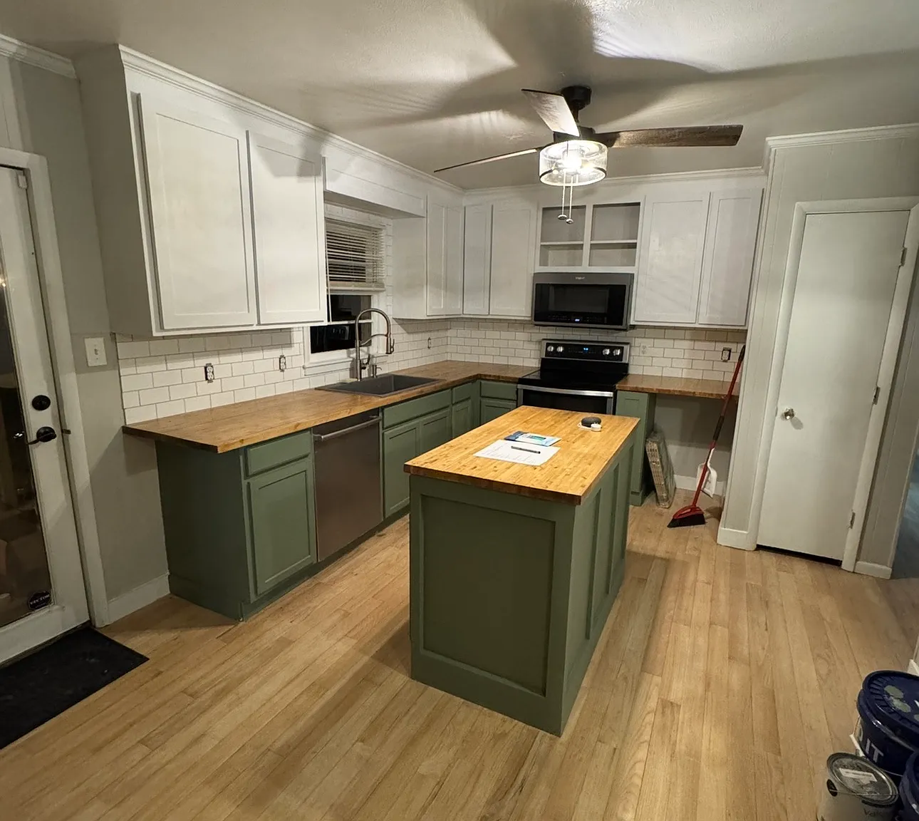 3 bed, 1404 sqft, $1,600 — Photo 4