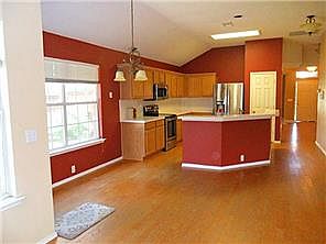 3rd image of 1186 Wake Forest Dr
