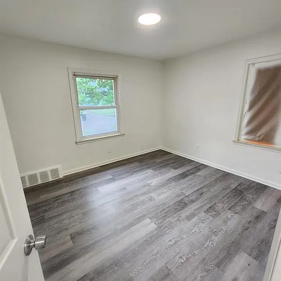 8244 Heyden St — Photo 15