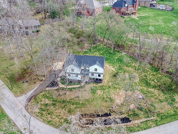 3rd image of 13206 Creekview Rd