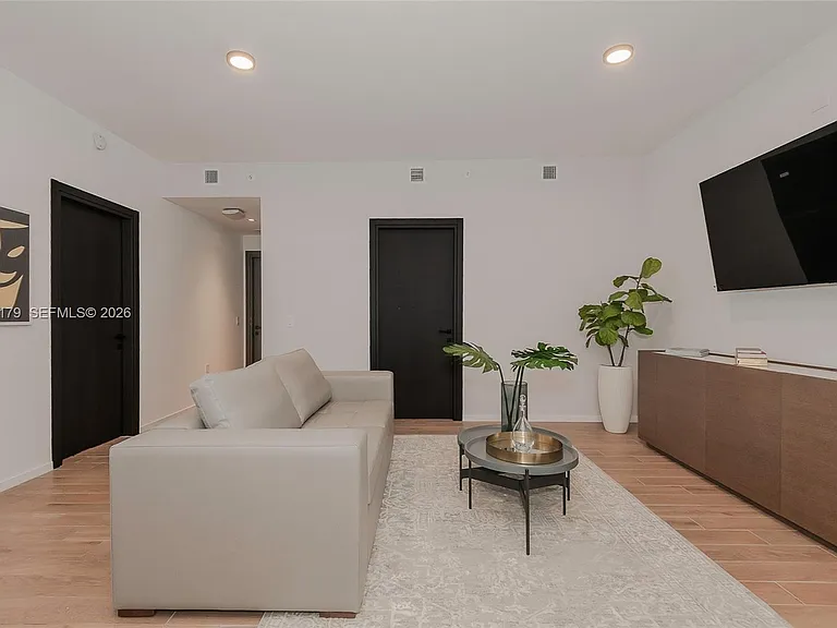 398 NE 5th St #4417 — Photo 9