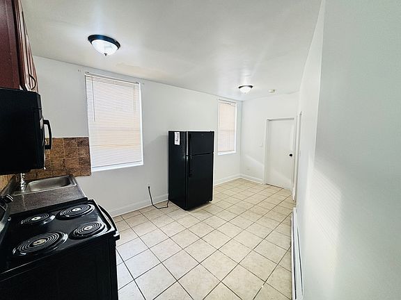 4th image of 327 Old Bergen Rd Floor 1