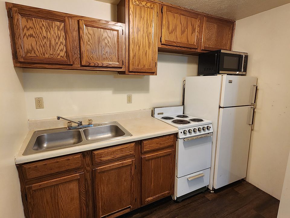 2nd image of 501 E Crawford St #16