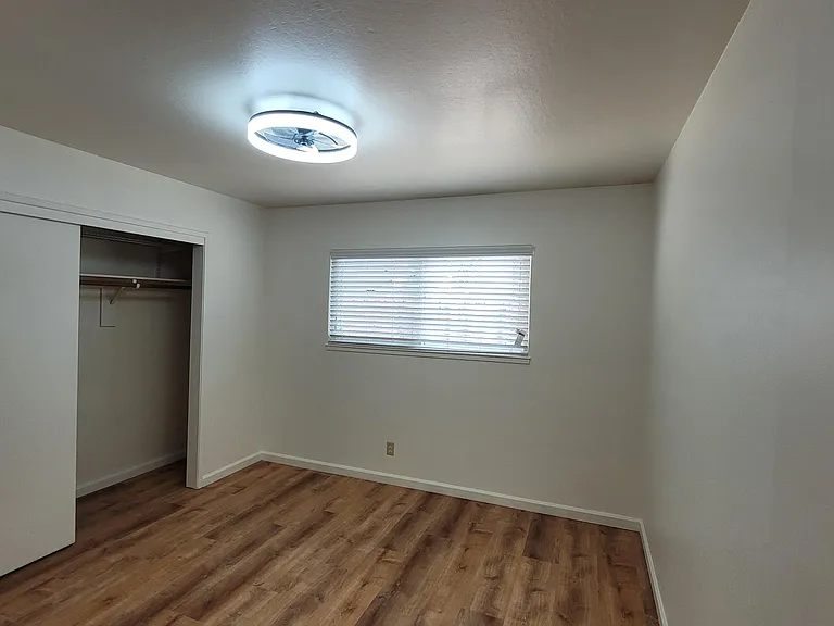 639 Enos Way #639 — Photo 7
