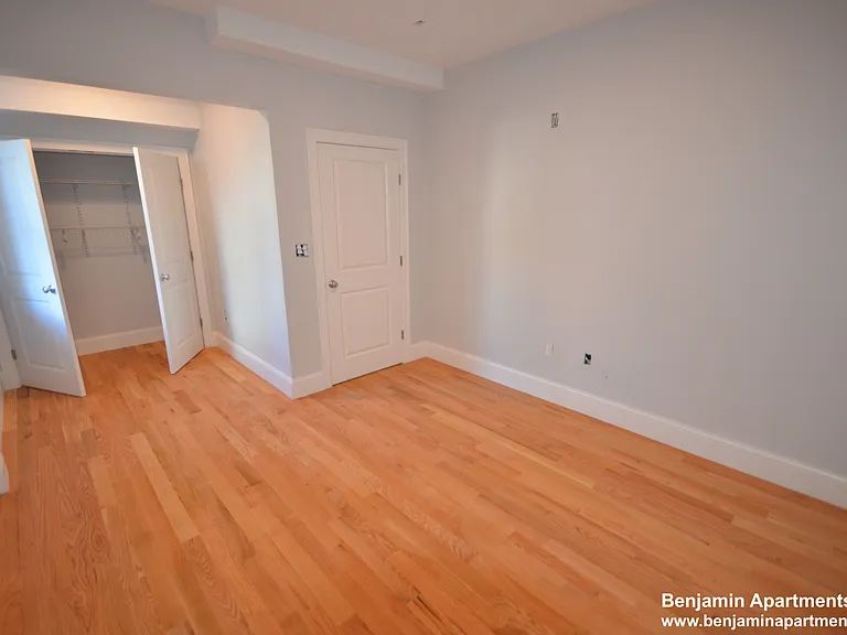 18 Murdock St #15 — Photo 15