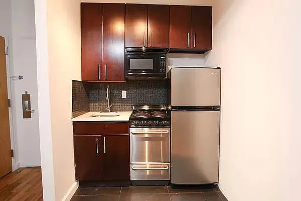 Rented by Metropolitan Property Group | media 16