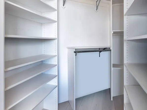 11-24 31st Avenue image 20 of 24