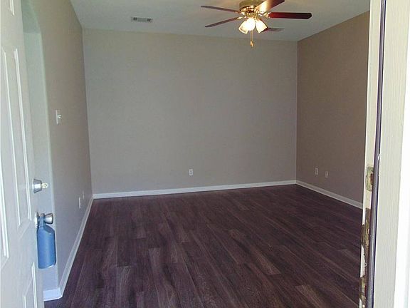 3rd image of 205 Marvin Cv #207