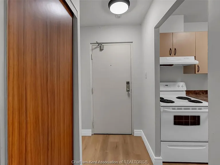 130 Park Ave E #408 — Photo 4