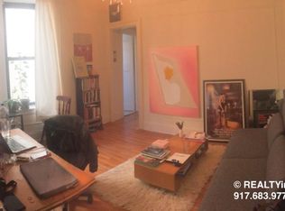 3017 34th St APT 1B, Astoria, NY 11103