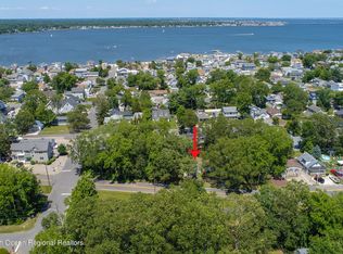 410 E Point Pleasant Ave, Ocean Gate, NJ 08740