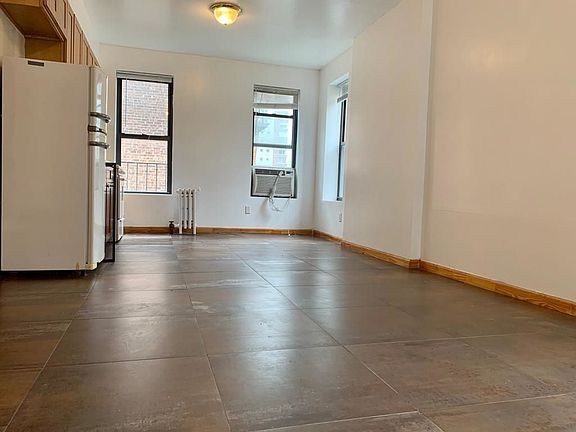 3rd image of 1700 2nd Ave #5A