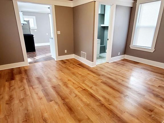 3rd image of 2424 N 4th St
