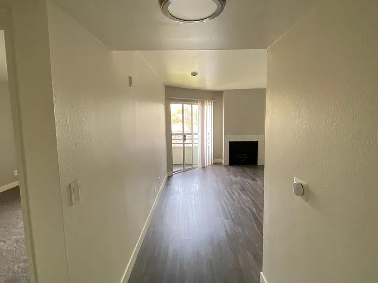 1250 N. June St. Los Angeles CA 90038 — Photo 5