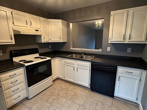 4th image of 51 Bluff Ct