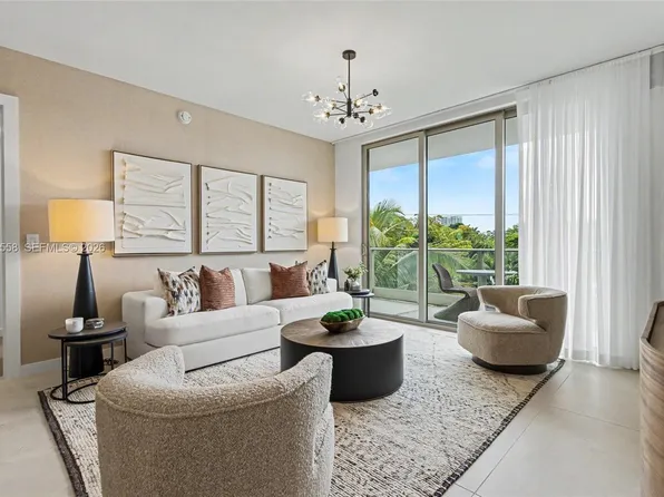 2200 Brickell Ave #220, Miami, FL 33129