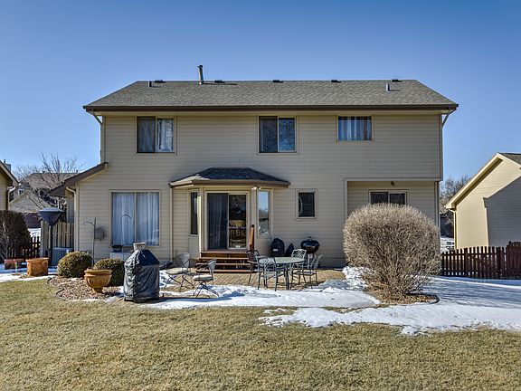 4th image of 4927 N 136th St
