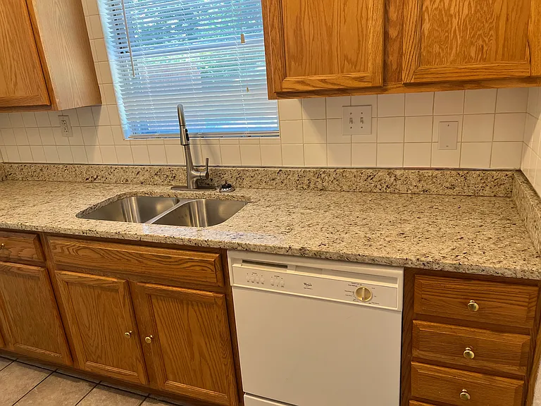 7630 High Dr — Photo 11