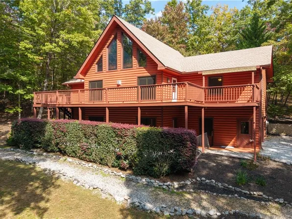 891 Deerfield Dr, Clayton, GA 30525