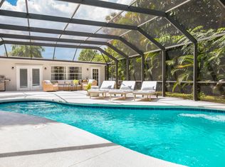 2932 Hawthorne Ct, Naples, FL 34104