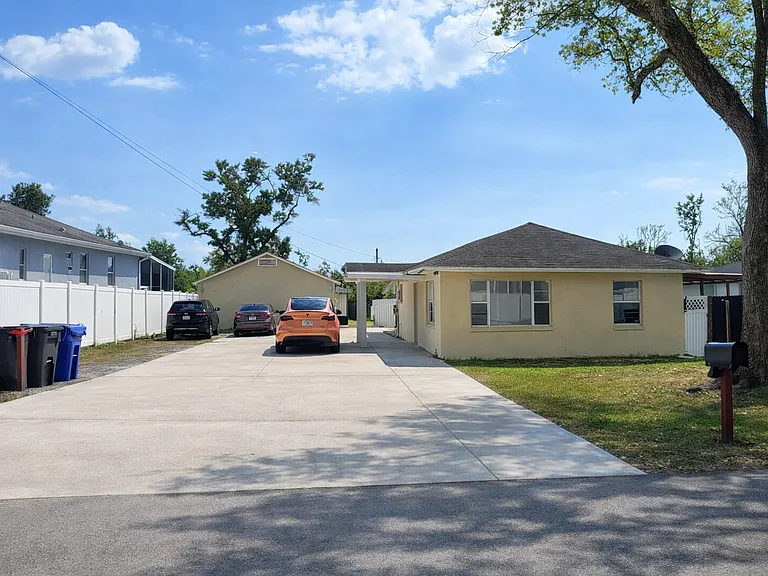 3422 W Idlewild Ave — Photo 2