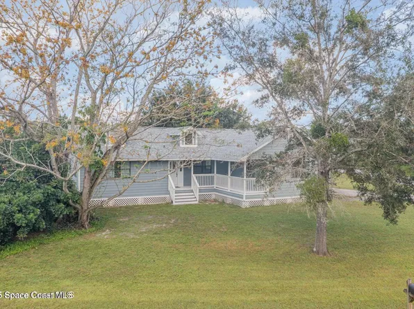 312 Jasmine Ct NW, Palm Bay, FL 32907