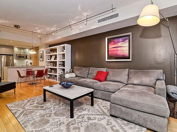 4th image of 575 6th Ave Unit 806