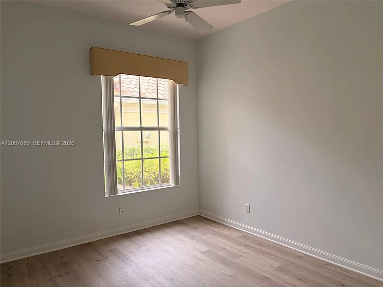 2786 James River Rd — Photo 13