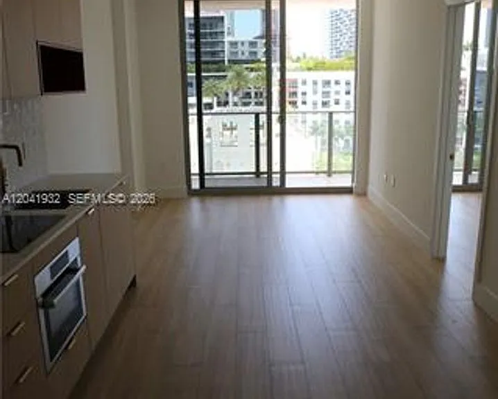 90 NE 32nd St #CU-802 — Photo 15