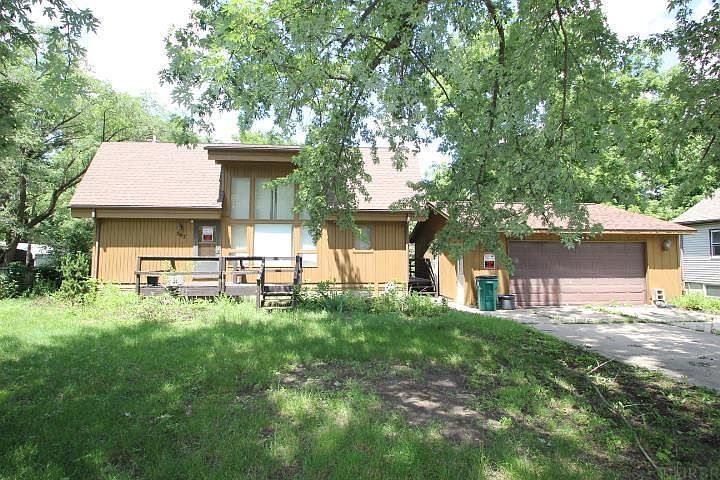 1st image of 507 3rd St