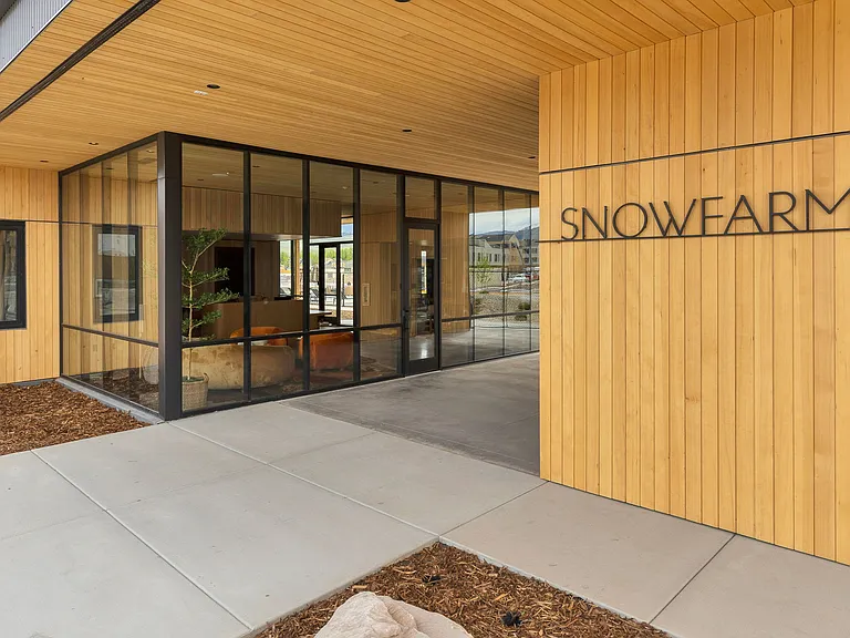Snowfarm — Photo 15