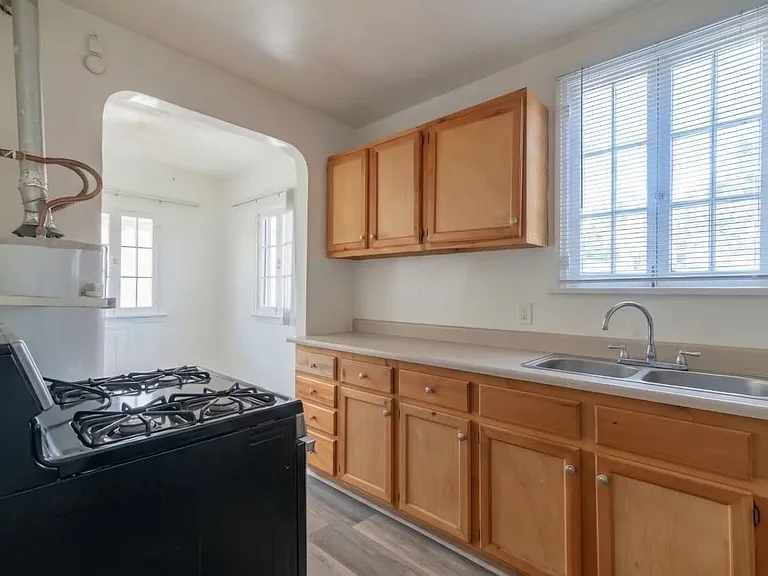 406 S Grevillea Ave #6 — Photo 4