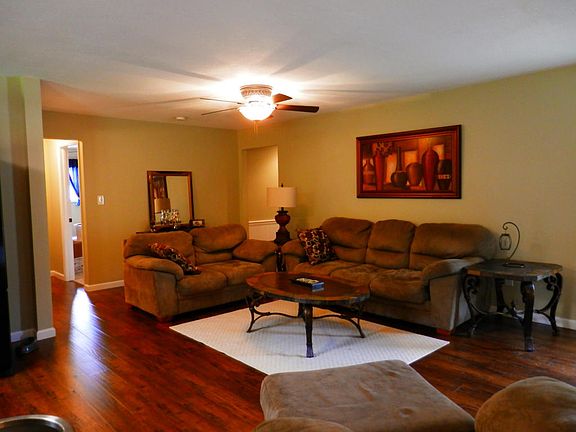 5th image of 1716 E Brushy Valley Dr