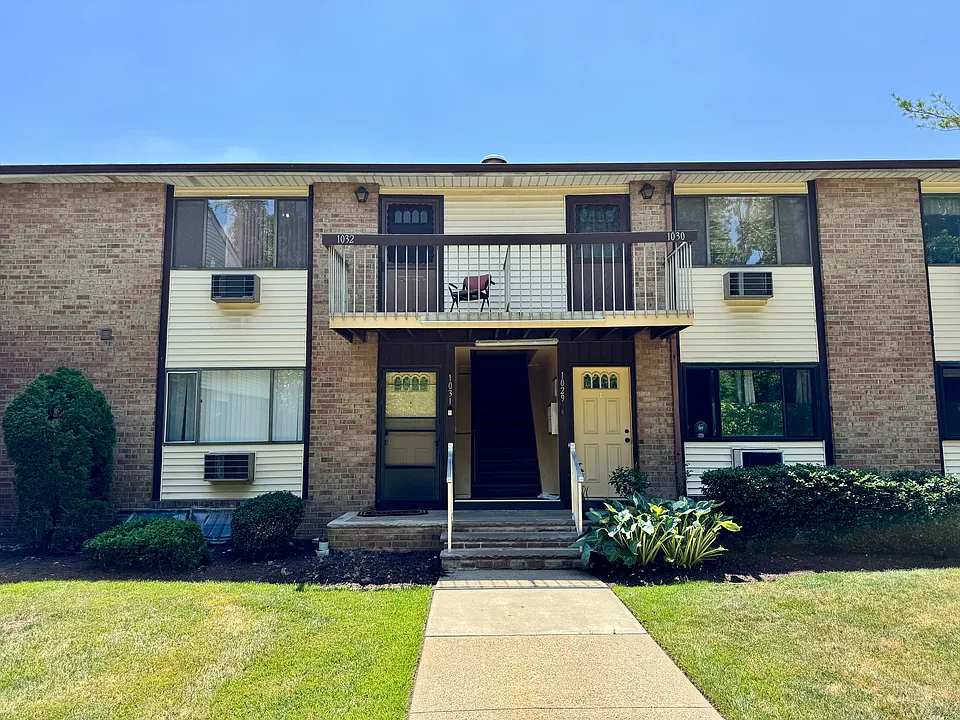 1032 Cricket Ln #1032